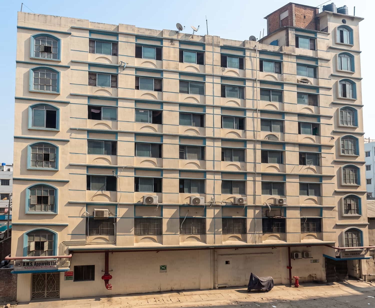 Temporary exterior photo for Classic Knitting; currently shows A.M.S. Apparels